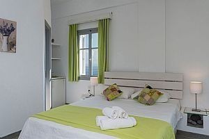 Superior double room ( stone made bed ) No2 - Δίκλινο δωμάτιο ( χτιστό κρεβάτι ) Νο2